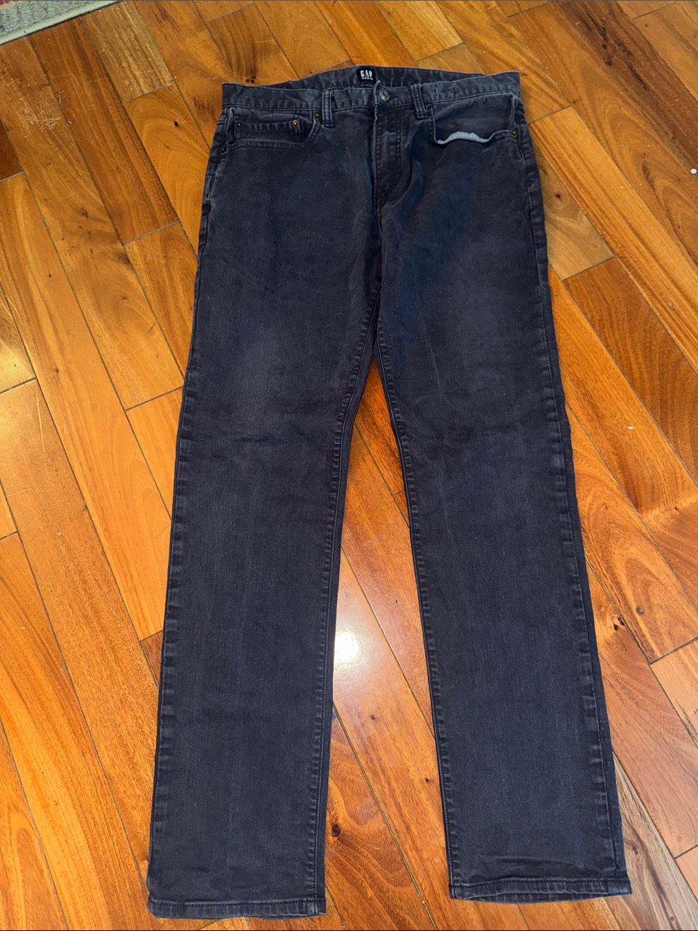 GAP Men's Faded Black Straight Jeans